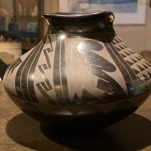 Native American Pottery By Jeronimo Villalpando 7W X 5H